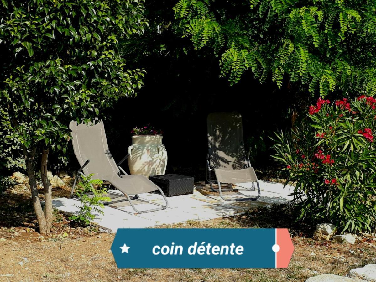 La Colombe Bed & Breakfast Tourrettes Bagian luar foto
