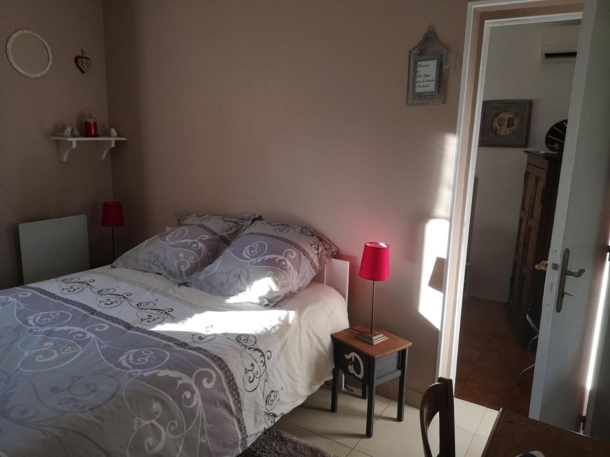 La Colombe Bed & Breakfast Tourrettes Bagian luar foto