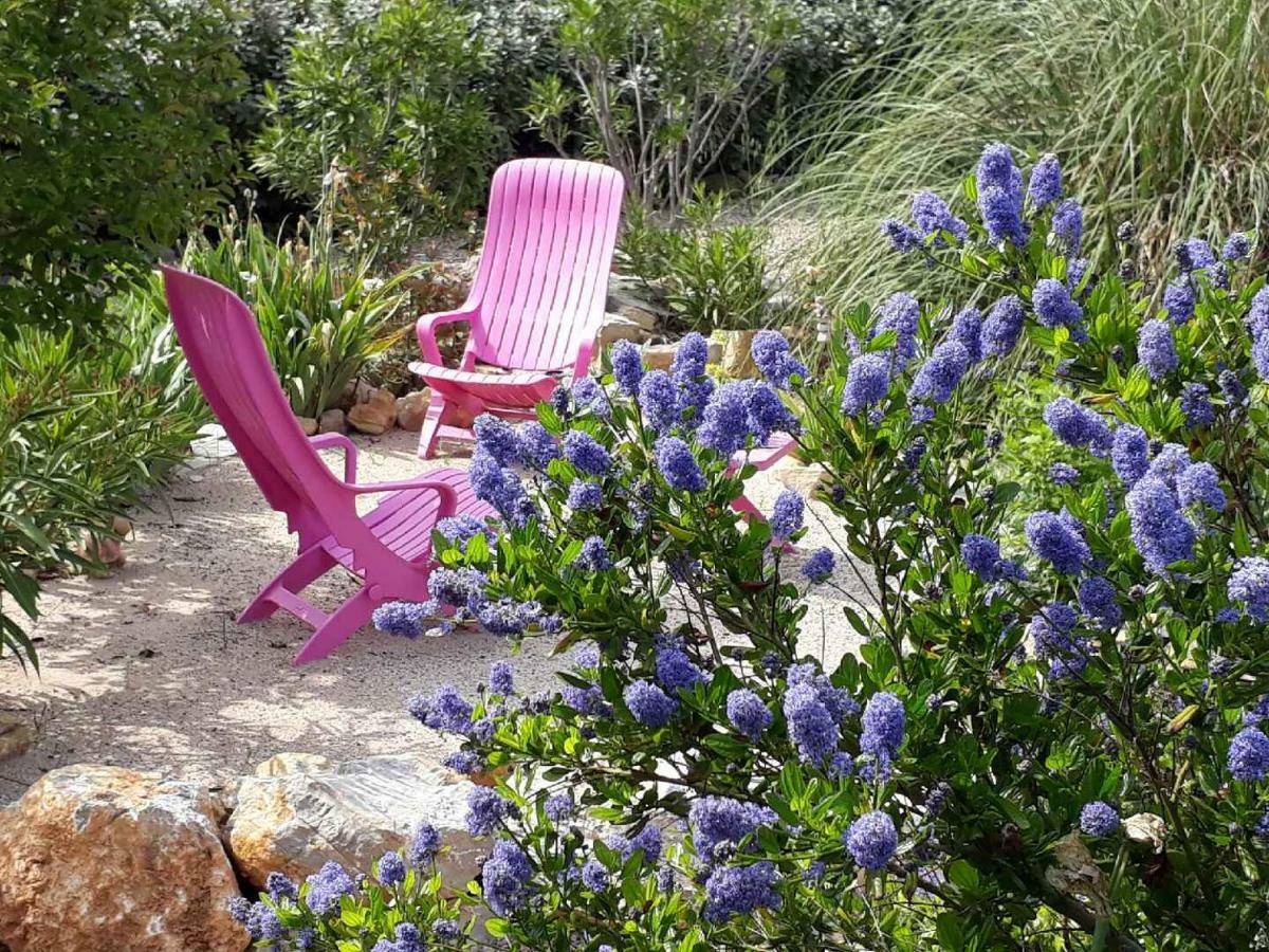 La Colombe Bed & Breakfast Tourrettes Bagian luar foto
