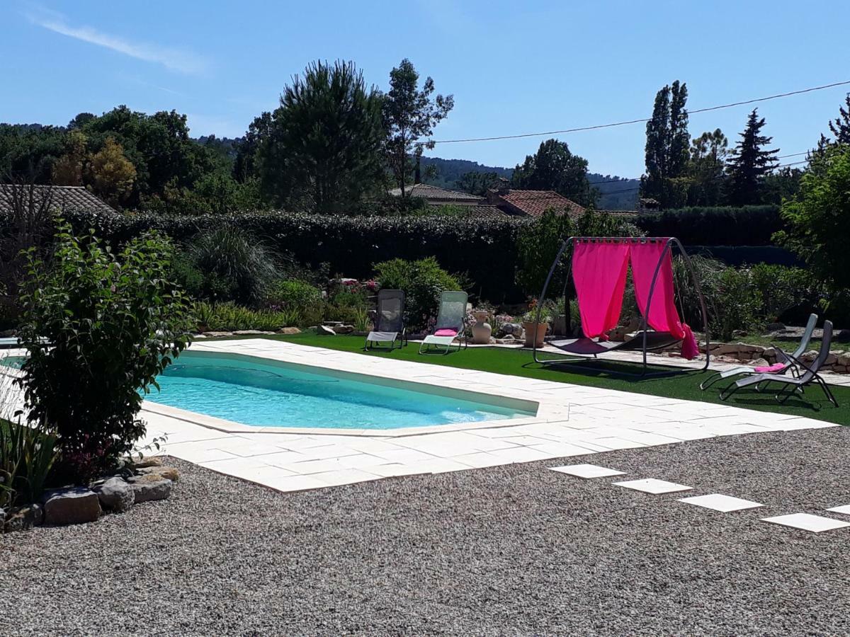 La Colombe Bed & Breakfast Tourrettes Bagian luar foto