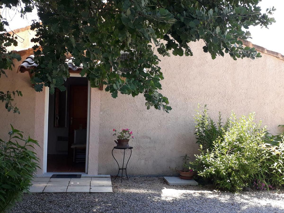 La Colombe Bed & Breakfast Tourrettes Bagian luar foto